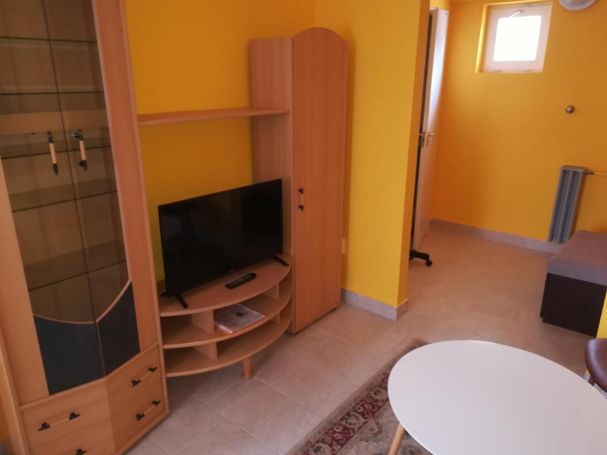 Tarr-Timea Apartmanok Keszthely Luaran gambar