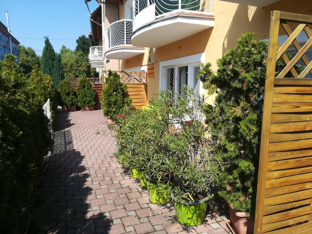 Tarr-Timea Apartmanok Keszthely Luaran gambar